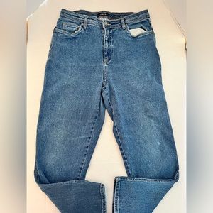 Vintage Bill Blass High Rise Tapered Leg Mom Jean women’s size 12
